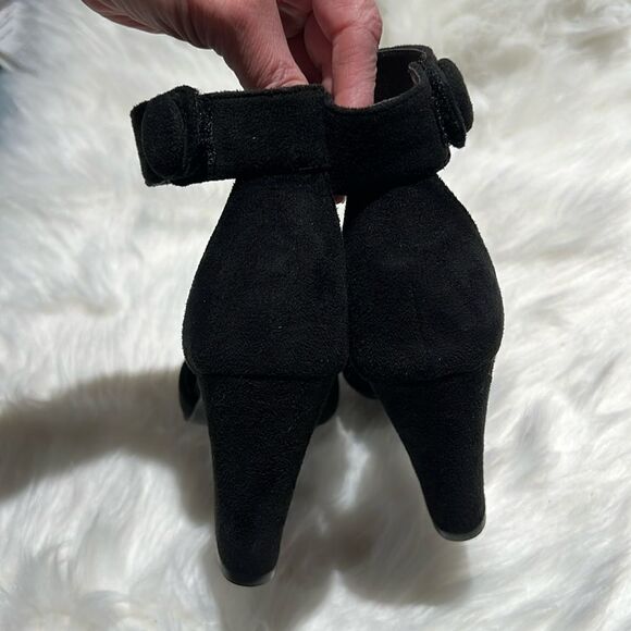 Black Suede Ankle Strap Platform Heels Size 7.  B78 - Picture 8 of 10